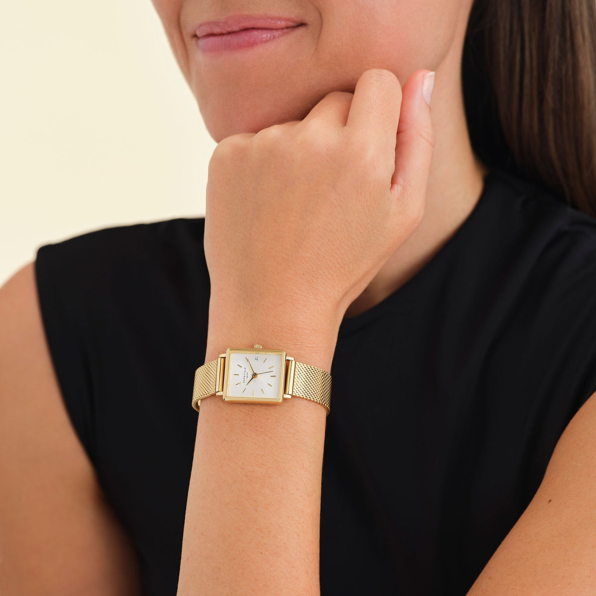The Boxy XS Gold Mesh leftcolumn