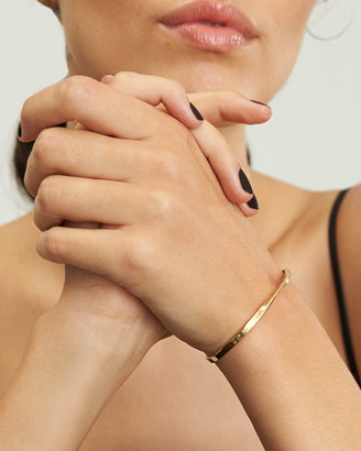 Twisted Bangle leftcolumn